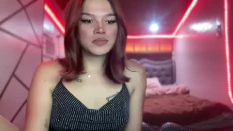 Snapshot of yourwildestdreamgirl chatting on 06-02-26, 02:13 ANDREA online show from 06-02-26, 02:13