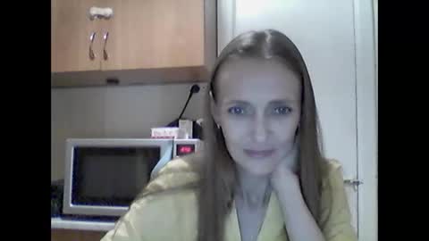 Snapshot of youur_light chatting on 11-15-25, 07:54 Youur light online show from 11-15-25, 07:54