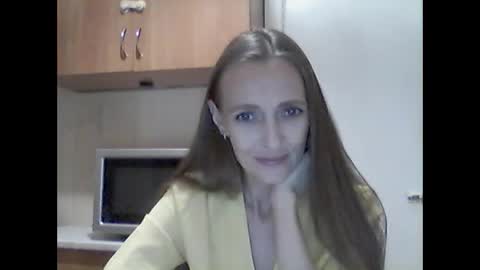 Snapshot of youur_light chatting on 11-20-25, 07:24 Youur light online show from 11-20-25, 07:24
