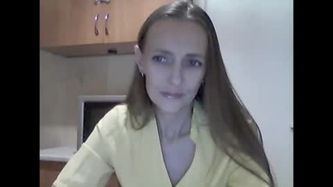 Snapshot of youur_light chatting on 12-16-25, 09:20 Youur light online show from 12-16-25, 09:20