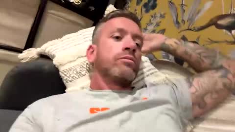 Snapshot of youwantus69 chatting on 11-02-25, 05:37 You want us 69 online show from 11-02-25, 05:37