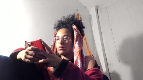 Snapshot of youwishtobeme chatting on 02-14-25, 01:23 elizabeth ju online show from 02-14-25, 01:23