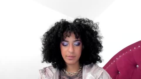 Snapshot of youwishtobeme chatting on 02-15-25, 09:04 elizabeth ju online show from 02-15-25, 09:04