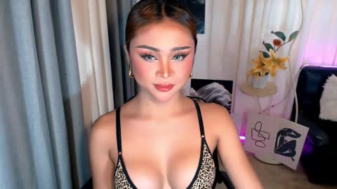 Snapshot of ysabellefox chatting on 03-24-26, 08:41 ysabellefox online show from 03-24-26, 08:41