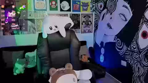 Snapshot of yuhwa chatting on 09-15-25, 11:49 rawr Anne Independent model online show from 09-15-25, 11:49