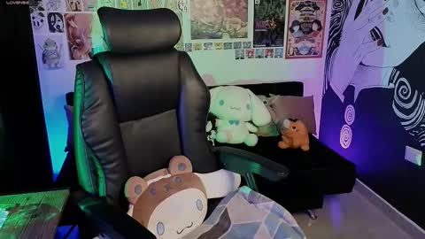 Snapshot of yuhwa chatting on 09-29-25, 11:53 rawr Anne Independent model online show from 09-29-25, 11:53