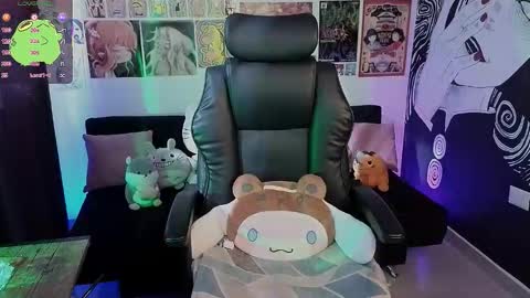 Snapshot of yuhwa chatting on 09-30-25, 08:47 rawr Anne Independent model online show from 09-30-25, 08:47