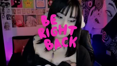 Snapshot of yuhwa chatting on 10-19-25, 10:54 rawr Anne Independent model online show from 10-19-25, 10:54