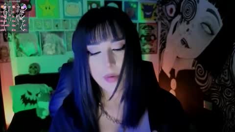 Snapshot of yuhwa chatting on 10-23-25, 10:30 rawr Anne Independent model online show from 10-23-25, 10:30