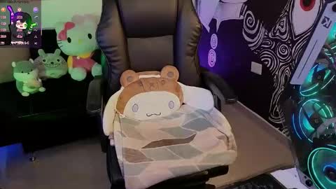 Snapshot of yuhwa chatting on 11-10-25, 07:24 rawr Anne Independent model online show from 11-10-25, 07:24