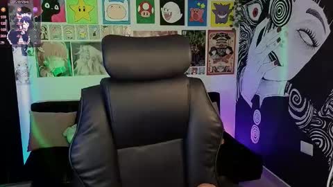 Snapshot of yuhwa chatting on 11-27-25, 06:32 rawr Anne Independent model online show from 11-27-25, 06:32