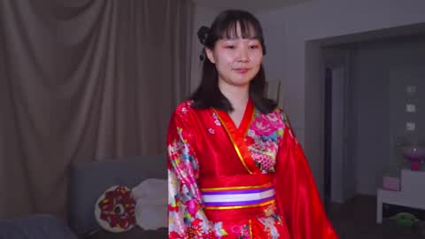 Snapshot of yui_yummy chatting on 05-28-26, 05:10 Yui online show from 05-28-26, 05:10