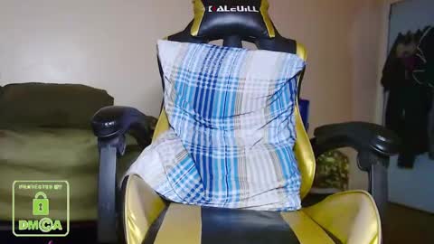 yukikawaiii online show from 01-17-25, 05:21