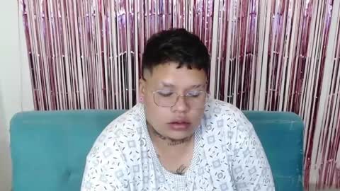 yul and val couple online show from 12-04-25, 01:26