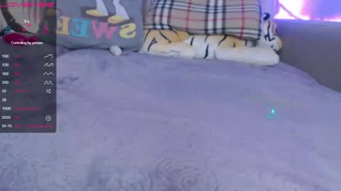 Snapshot of yuli_ya chatting on 07-30-26, 07:18 Sweet Pussy online show from 07-30-26, 07:18