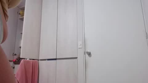 yuliana_25 online show from 04-04-26, 11:02