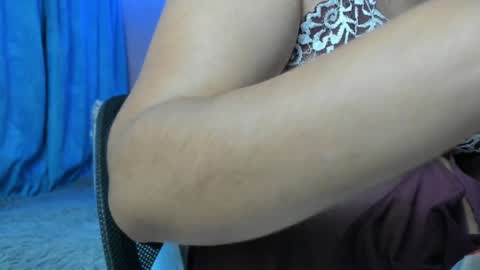 Snapshot of yulico chatting on 01-06-25, 04:55 emmy online show from 01-06-25, 04:55