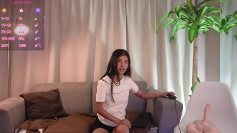 yuliethpetite online show from 12-03-25, 11:41