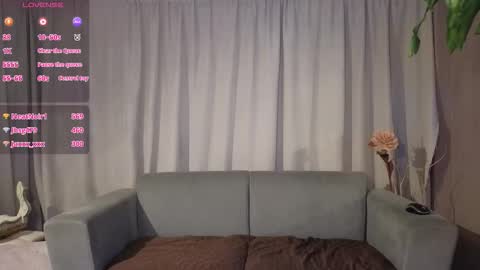 yuliethpetite online show from 02-27-26, 11:32