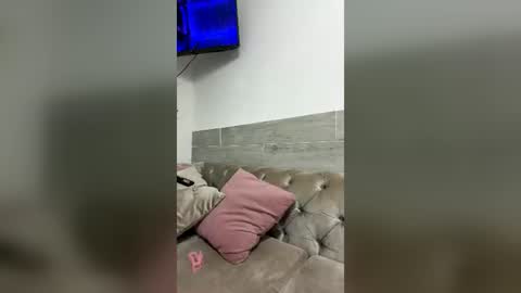 yuliethsanchez online show from 07-08-26, 03:33