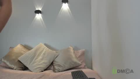 yulievans online show from 12-27-24, 07:03