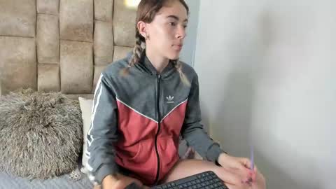 yulievans online show from 03-06-25, 12:09