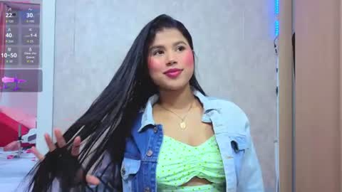 Snapshot of yulissa_girls chatting on 07-10-26, 02:08 yulissa_girls online show from 07-10-26, 02:08
