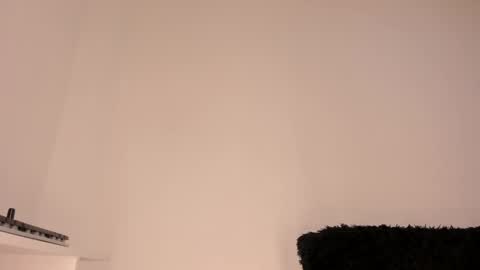 Snapshot of yulxx chatting on 02-24-25, 11:32 yulxx online show from 02-24-25, 11:32