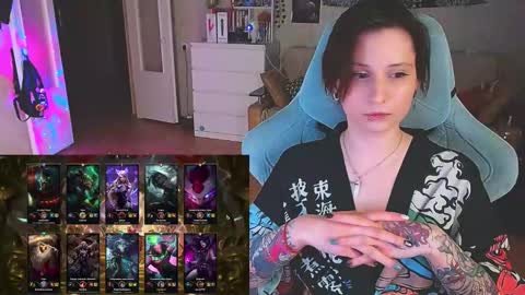 Kris online show from 02-12-25, 07:24