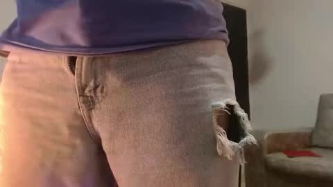 Snapshot of yumandsay chatting on 11-13-25, 04:00 Snowflake online show from 11-13-25, 04:00