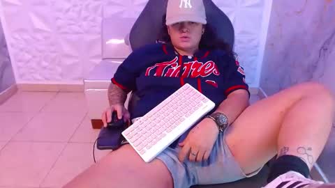 Snowflake online show from 03-04-26, 04:40