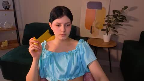 Yumi online show from 03-07-26, 02:14