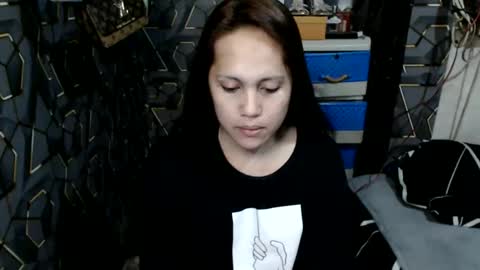 Snapshot of yumi_white chatting on 01-13-26, 01:38 yumi online show from 01-13-26, 01:38