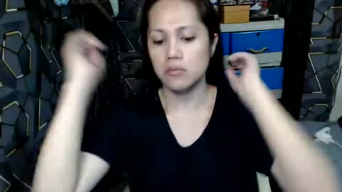 Snapshot of yumi_white chatting on 02-24-26, 11:19 yumi online show from 02-24-26, 11:19