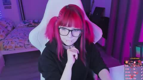 Yumi 3 online show from 09-15-25, 03:39