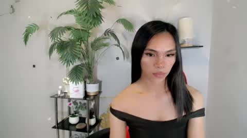 Snapshot of yumiexx chatting on 07-09-26, 01:42 CALL ME YUMLEXX online show from 07-09-26, 01:42