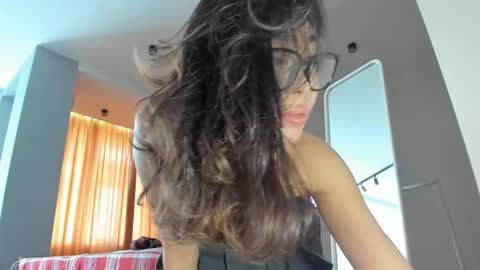 Yumi online show from 12-10-24, 07:05