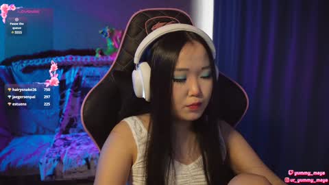 Snapshot of yummy_maya chatting on 02-08-25, 06:54 Chimi online show from 02-08-25, 06:54