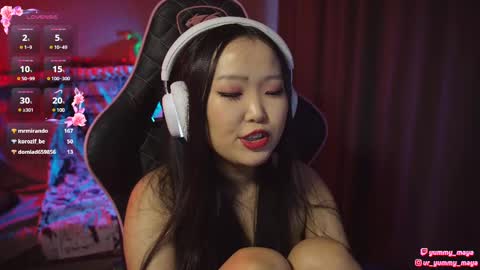 Snapshot of yummy_maya chatting on 02-21-25, 12:17 Chimi online show from 02-21-25, 12:17