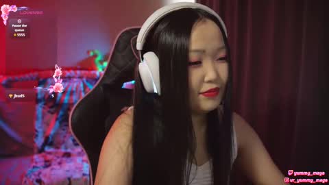 Snapshot of yummy_maya chatting on 03-03-25, 08:38 Chimi online show from 03-03-25, 08:38