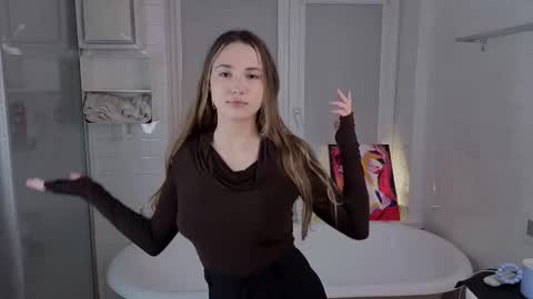 Snapshot of yummyemiily chatting on 03-02-26, 04:47 Emily online show from 03-02-26, 04:47