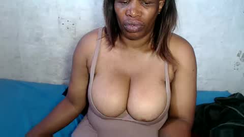 yummytittsxx online show from 01-04-25, 07:55