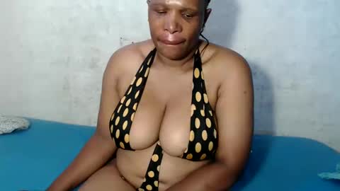 yummytittsxx online show from 01-28-25, 04:29