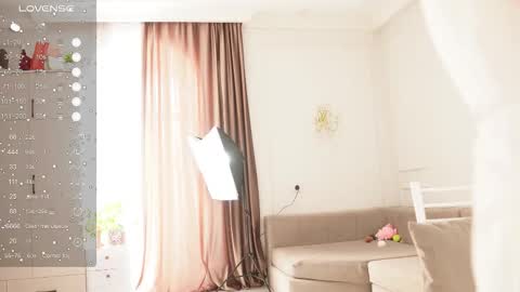 yuna_leen online show from 12-01-25, 06:18