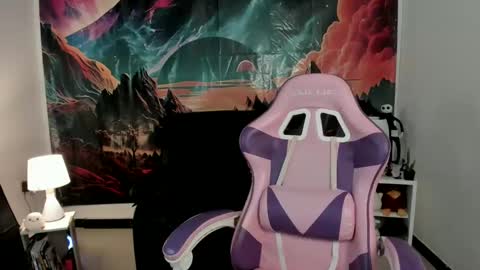 Yuna online show from 11-07-25, 01:44