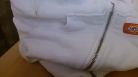 Snapshot of yunaventi chatting on 10-16-25, 02:23 FemboyVenti online show from 10-16-25, 02:23