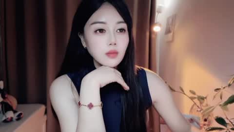 YunEr online show from 06-30-26, 08:15