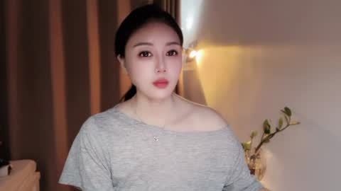 YunEr online show from 07-26-26, 03:04