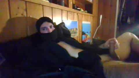 Snapshot of yungboywet chatting on 01-14-25, 06:13 yungboywet online show from 01-14-25, 06:13