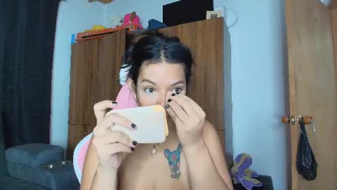 Snapshot of yungelitamor_ chatting on 07-15-26, 05:02 ELITA online show from 07-15-26, 05:02